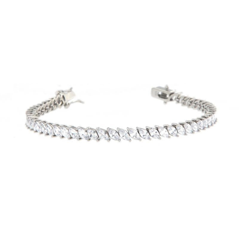Bracelet April